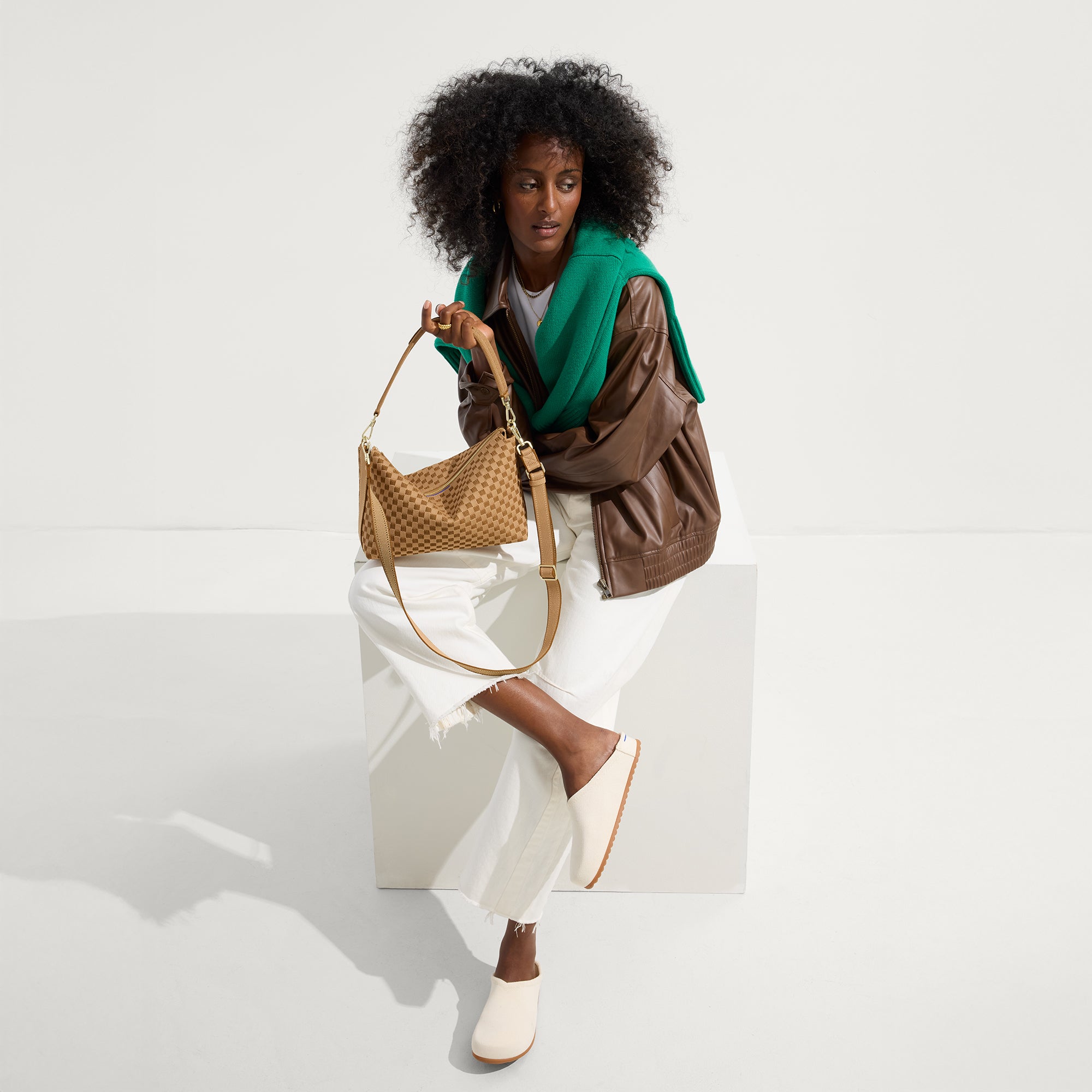 The Daily Crossbody Hazelnut - Image 4