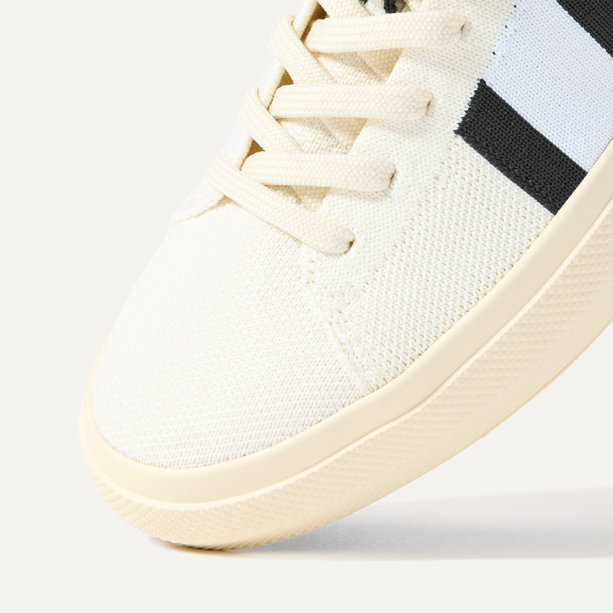 The Women's RS02 Sneaker Jet - Image 6