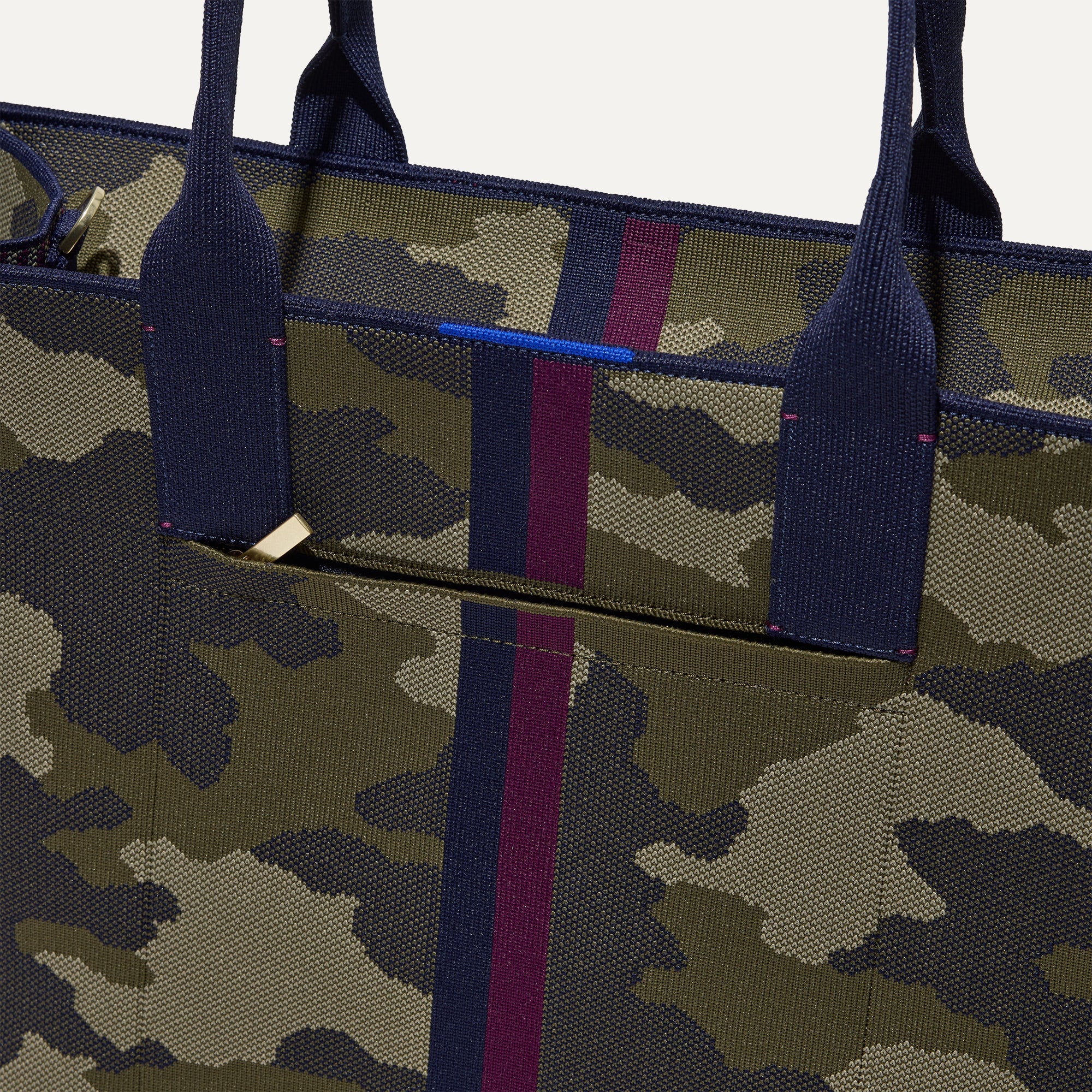 The Classic Tote Spruce Camo - Image 8