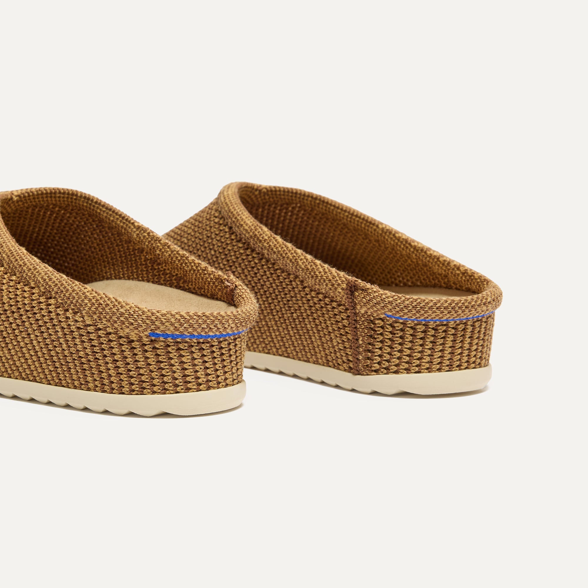The Casual Clog Wheat Raffia Knit - Image 4