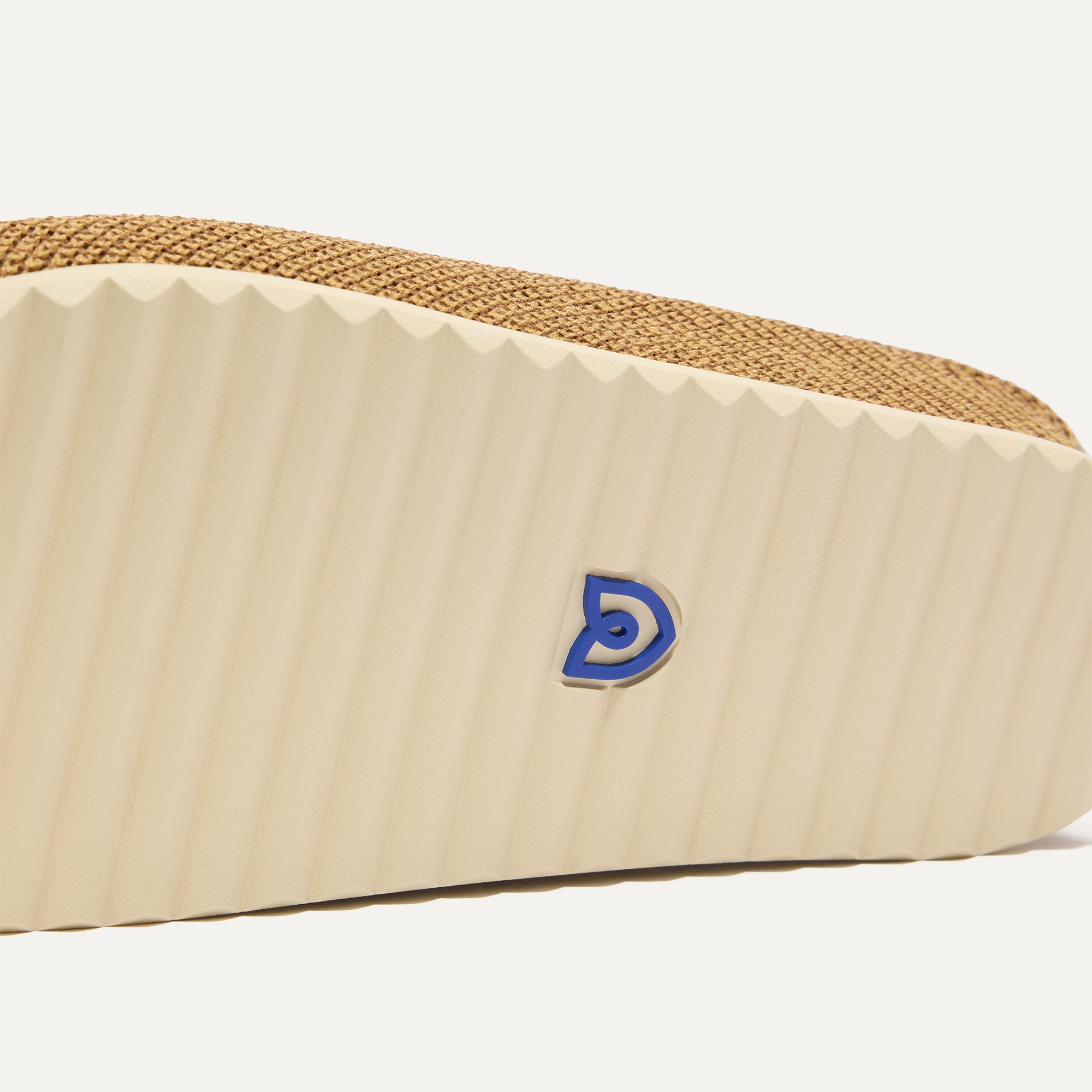 The Casual Clog Wheat Raffia Knit - Image 6