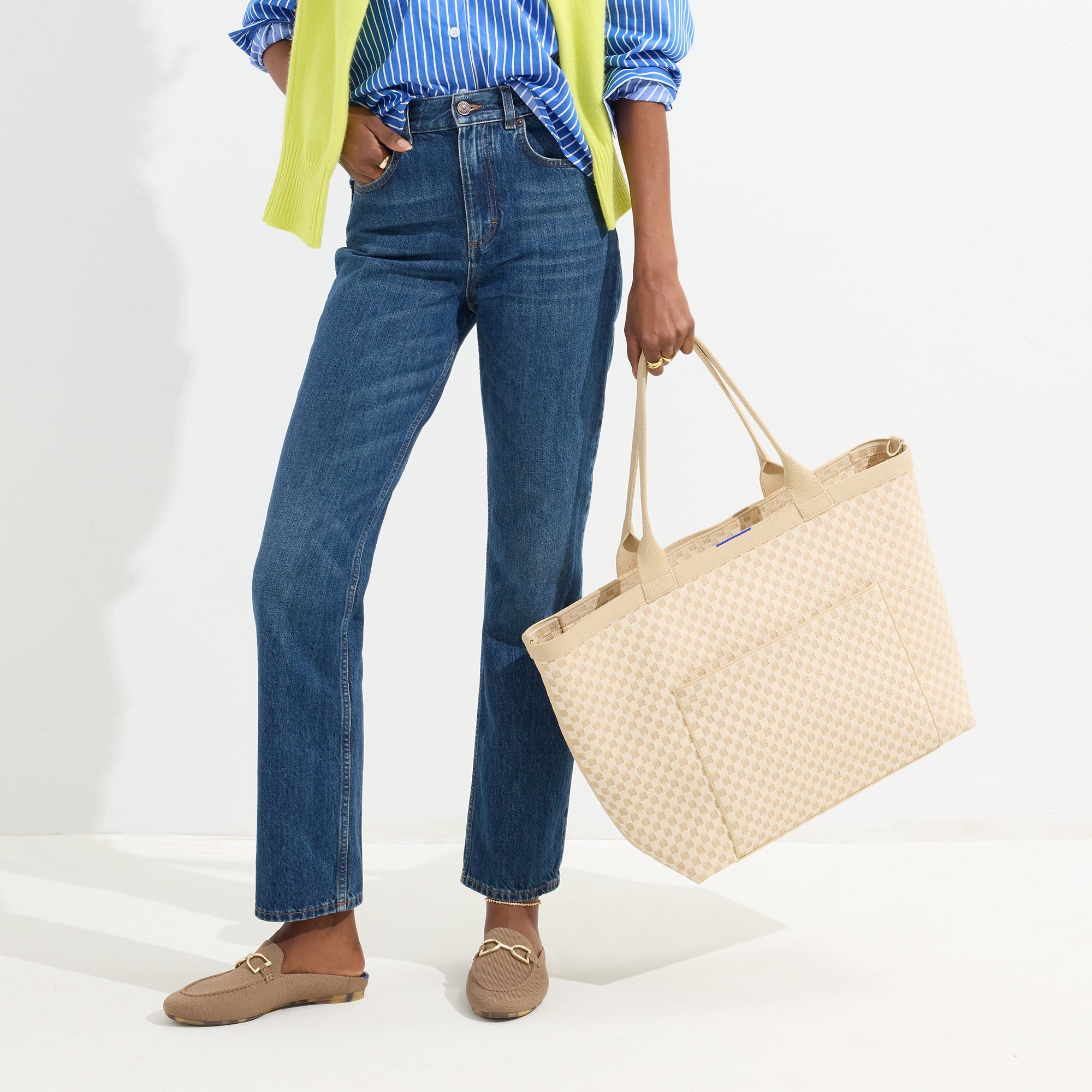 The Zip Travel Tote Parchment Basketweave - Image 4