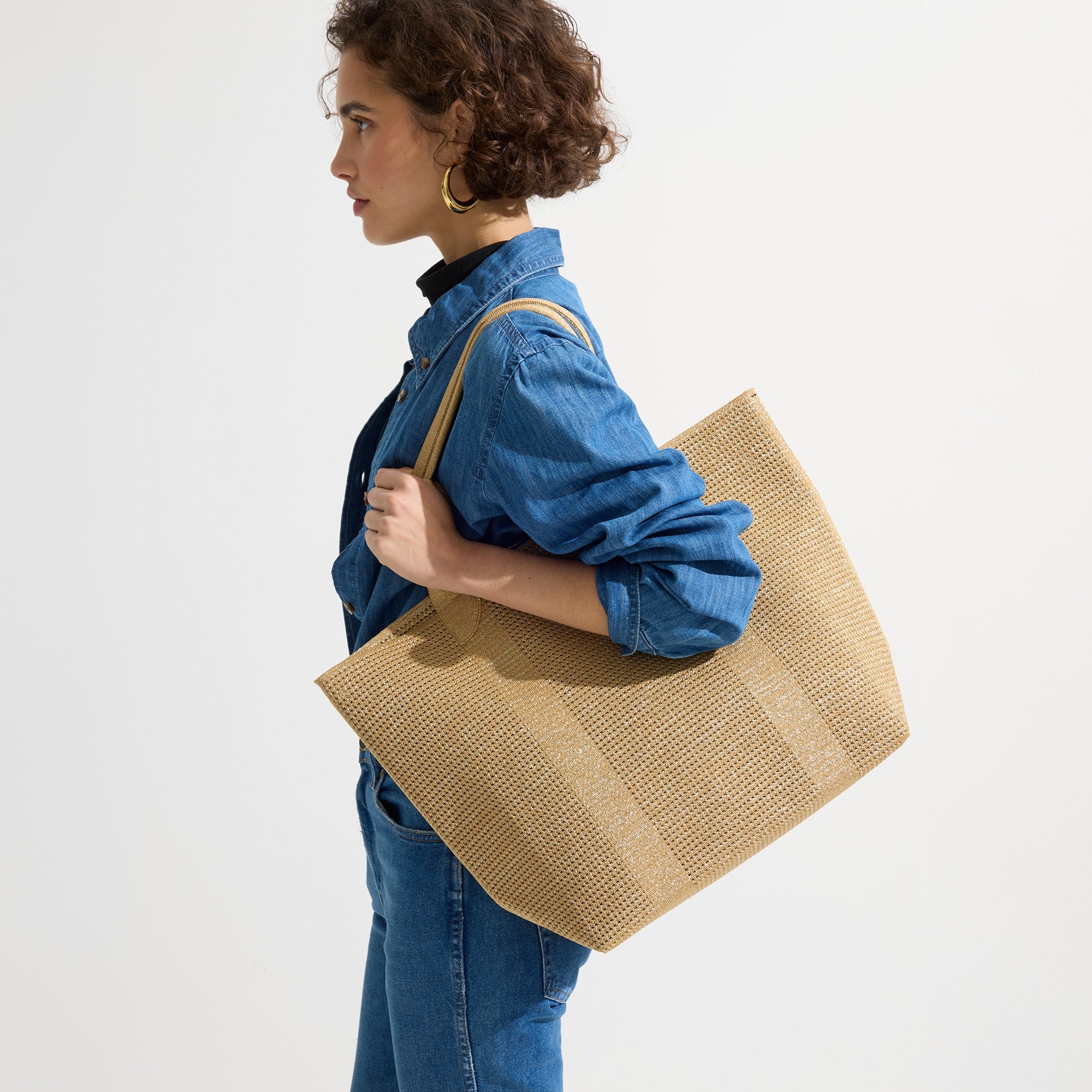 The Lightweight Tote Golden Perf - Image 3