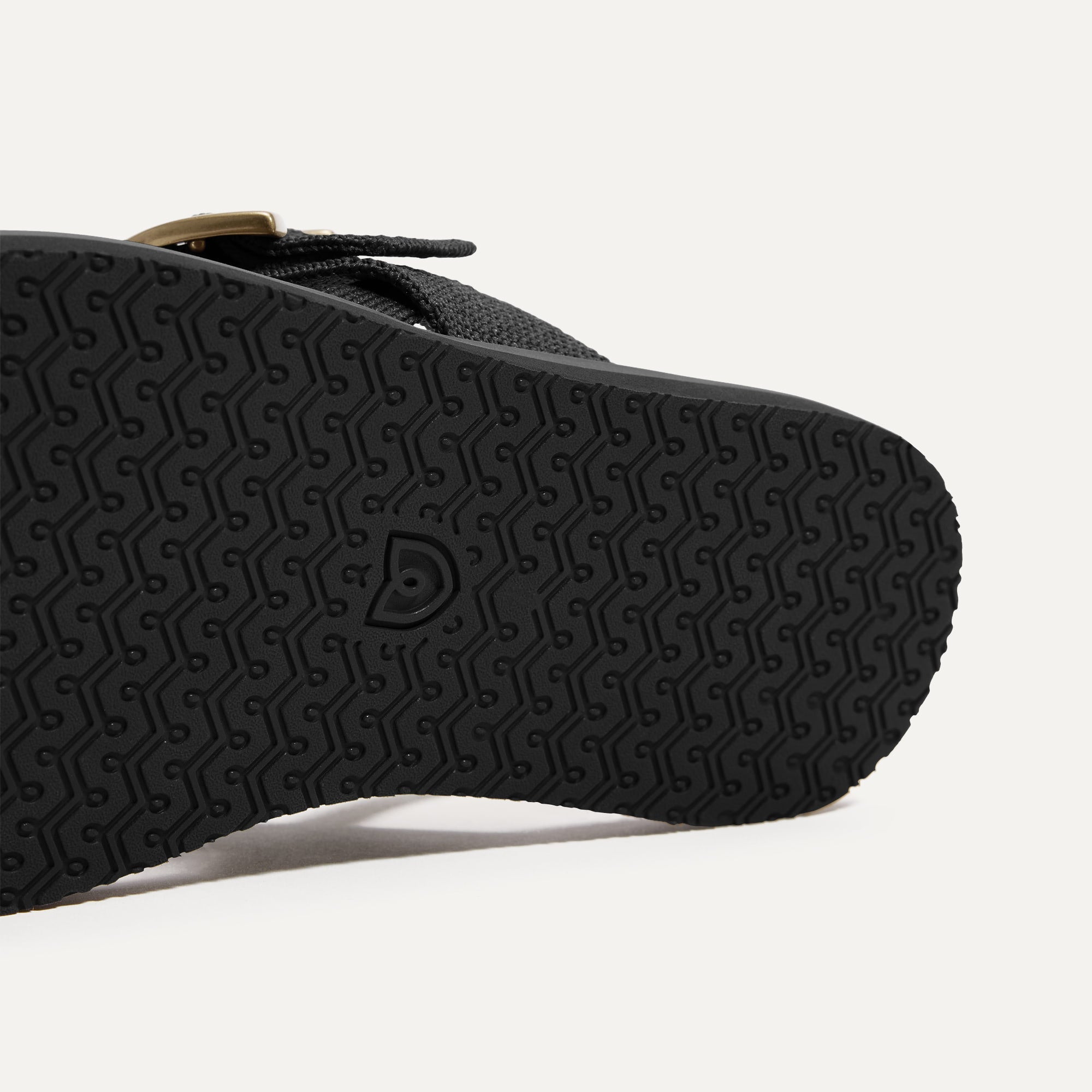 The T Strap Sandal Black - Image 5