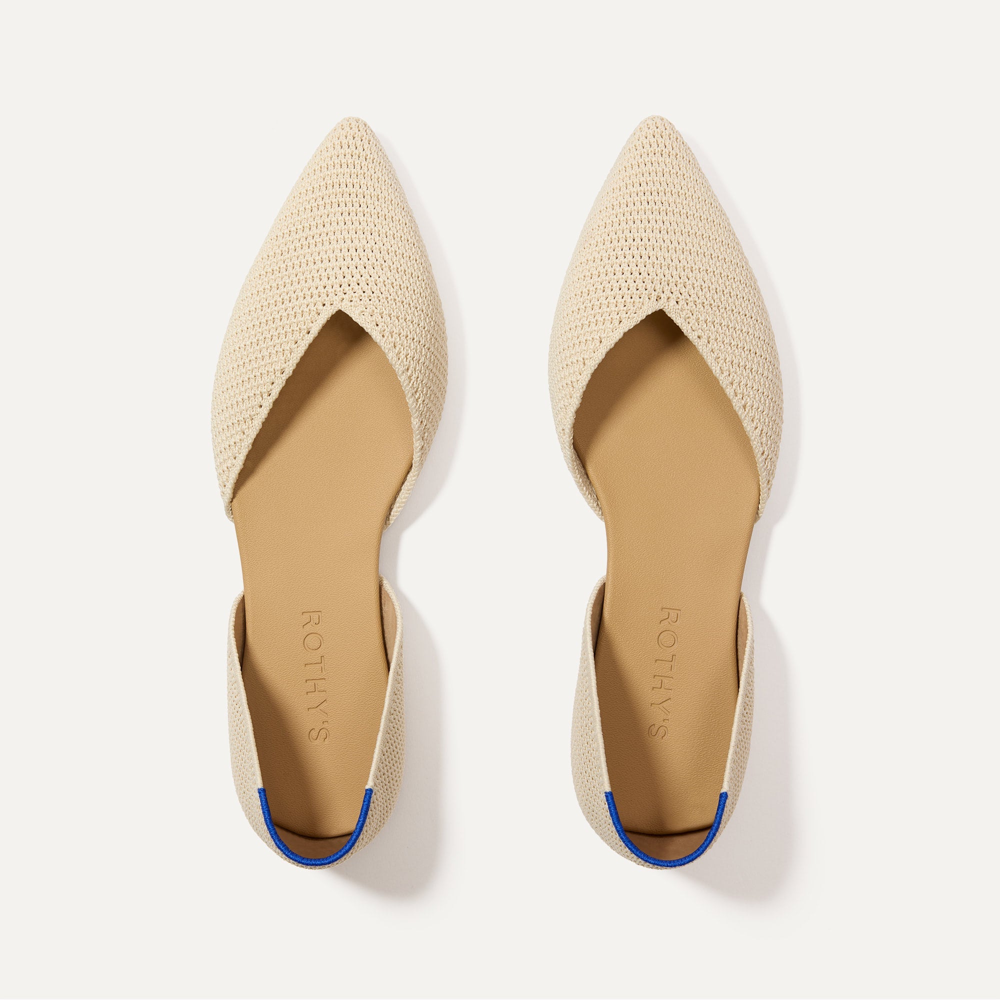 The D'Orsay Point Conch Raffia Knit