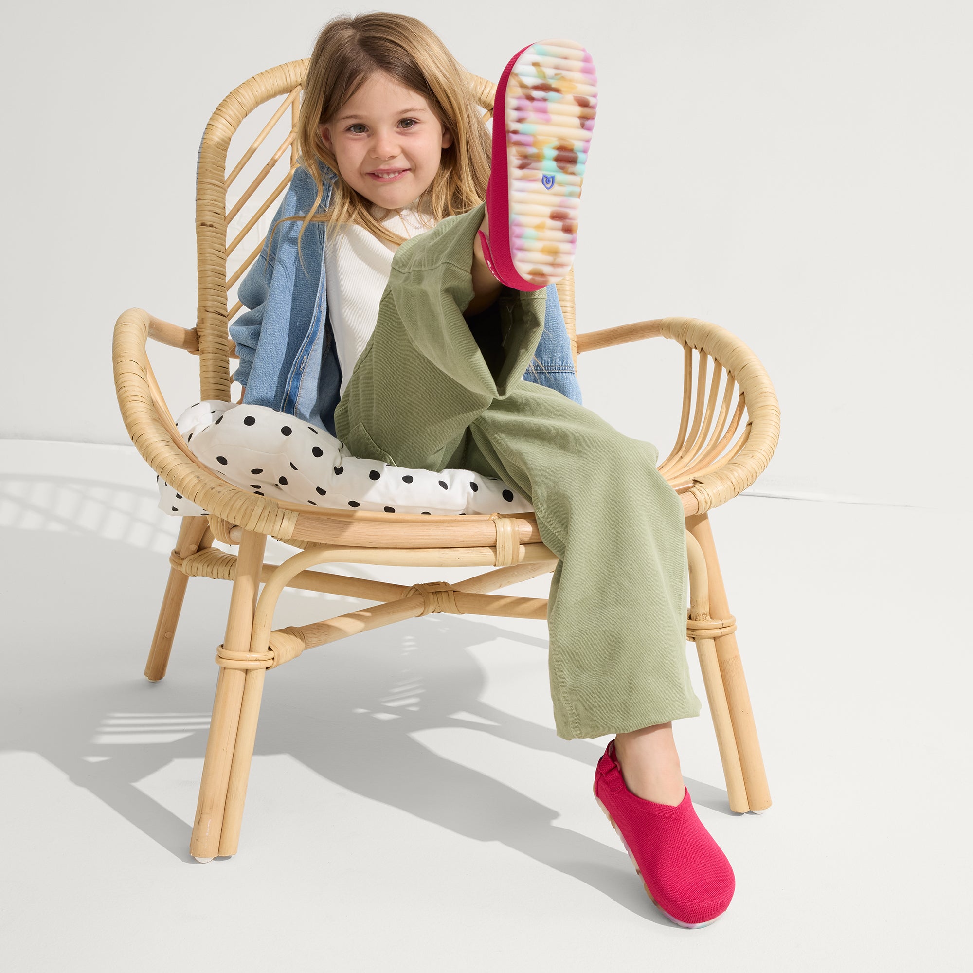 The Kids Clog Confetti Cake - Image 3