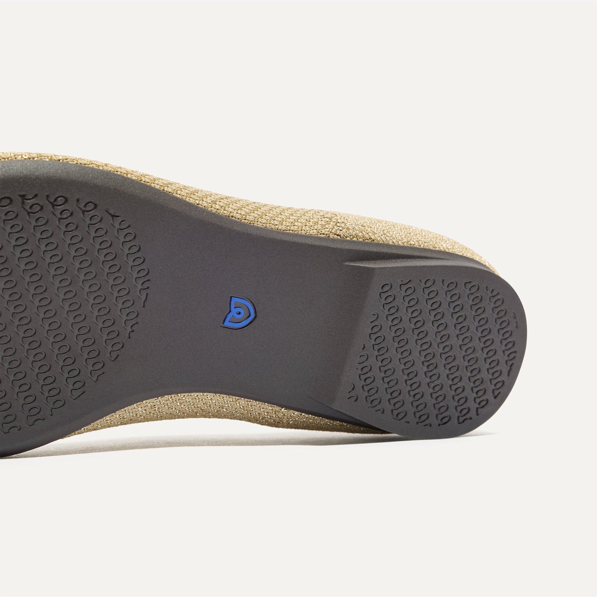 The Double Bit Point II Metallic Prosecco - Image 7