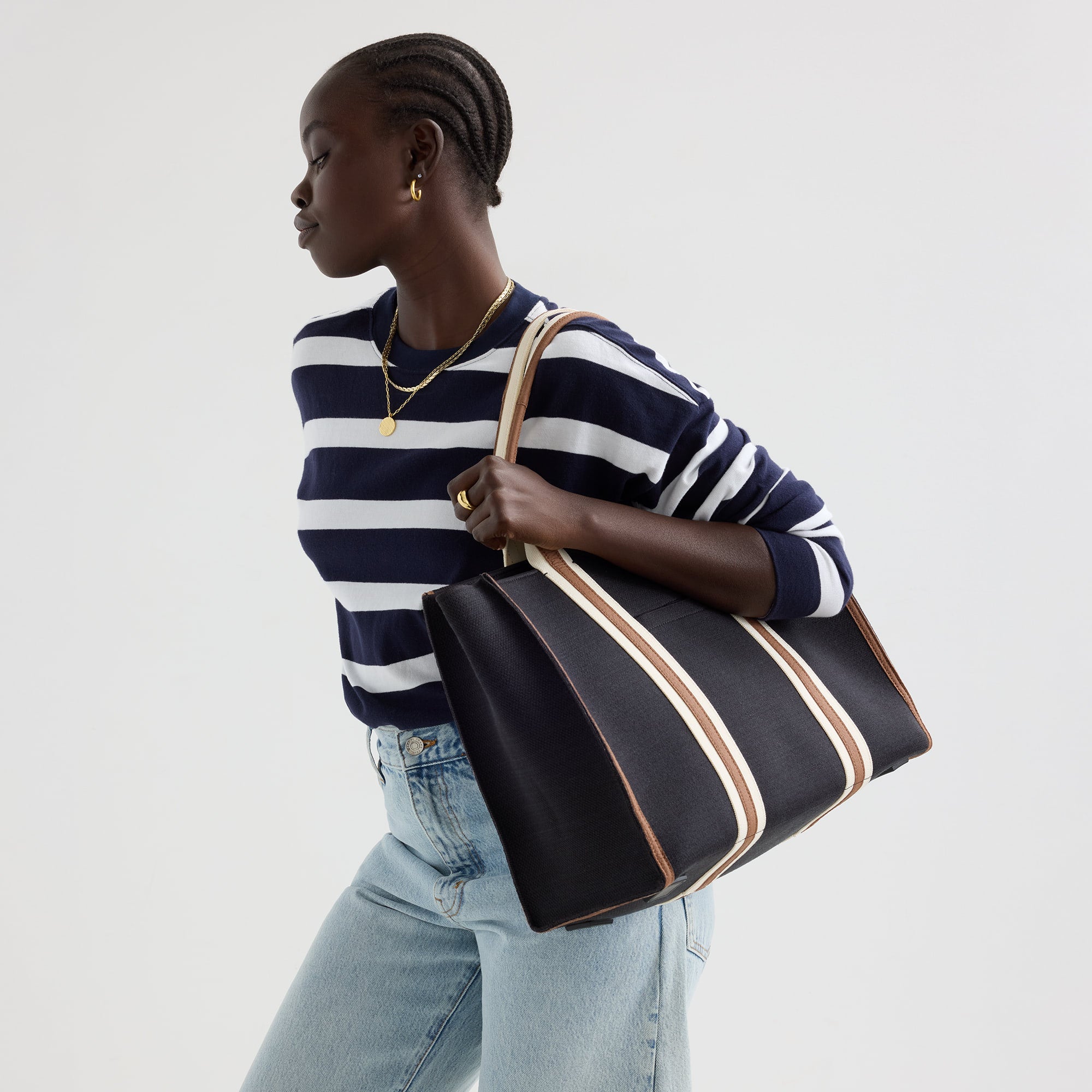 The Classic Tote Black Coffee - Image 3