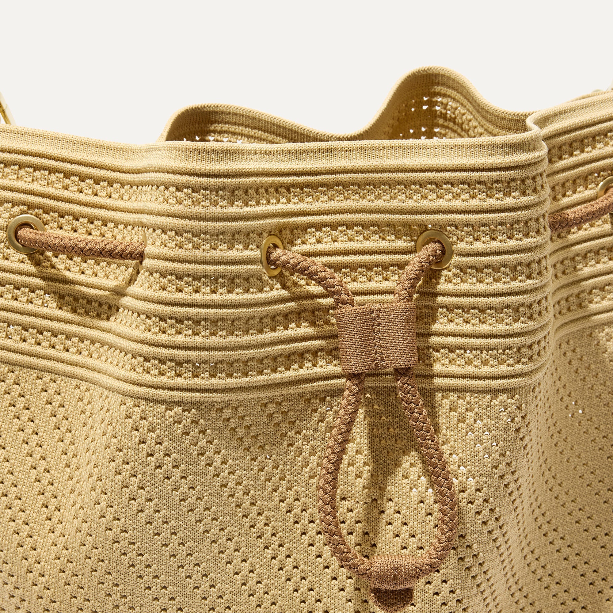 The Cinch Bucket Bag Brown Butter Crochet - Image 6