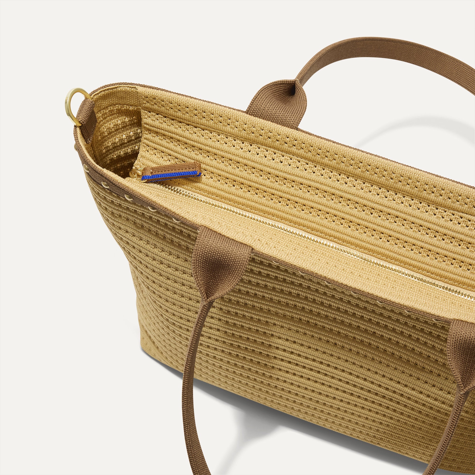 The Lightweight Zip Tote Brown Butter Crochet - Image 5