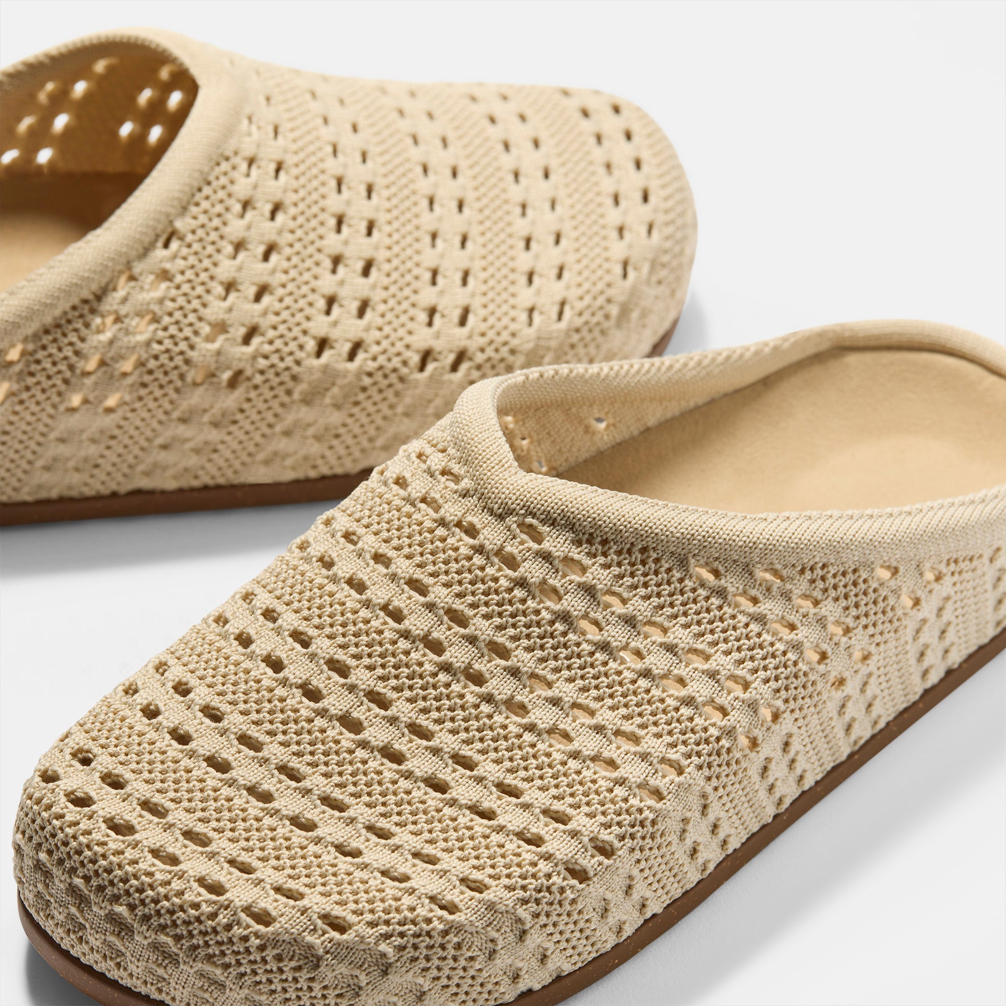 The Casual Clog Powder Crochet - Image 7